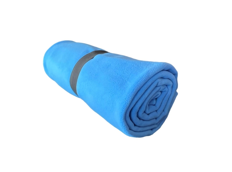 Pătură polară albastră deschisă pentru orice ocazie