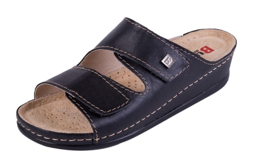 Czarne klapki zdrowotne anatomiczne skórzane