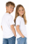 T-shirt dziecięcy dla chłopca i dziewczynki kolor biały widok z boku.png