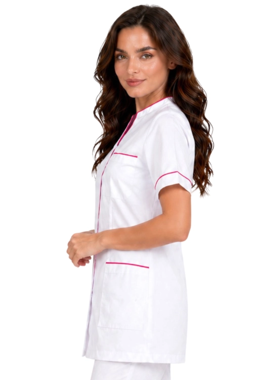 Damski żakiet kosmetyczny biały z amarantową lamówką